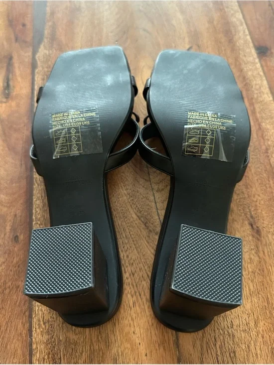 ☀️ NIB URBAN OUTFITTERS Charlie Bow Mule Heel - Picture 8 of 13
